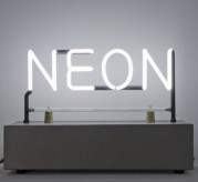 “NEON. La materia luminosa dell’arte” al MACRO