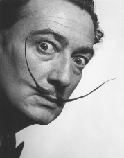 Salvador Dalí al Centre Pompidou di Parigi