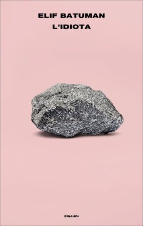 copertina di “L’idiota” di Elif Batuman