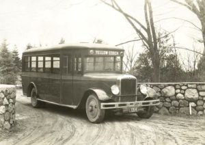 Scuolabus di L'uomo ghignante di Salinger